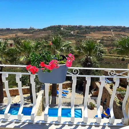 Blossom * Ghasri (Gozo)