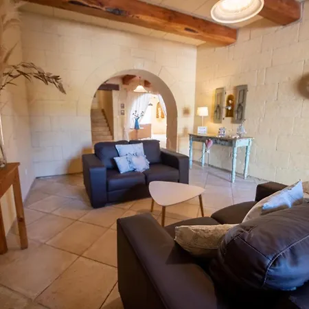 Villa Blossom Ghasri (Gozo)