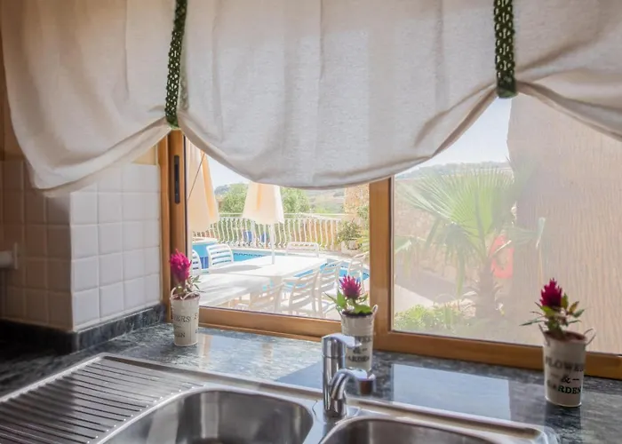 Villa Blossom Għasri